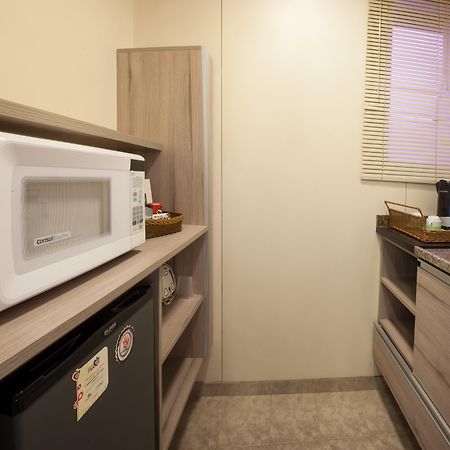 Radisson Oscar Freire Hotel เซาเปาโล ภายนอก รูปภาพ A typical kitchenette